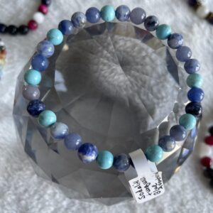 This Blue gemstone bracelet has the healing potential to assist the body in repairing itself. The blue and brow Chakra energy centers are positively affected.