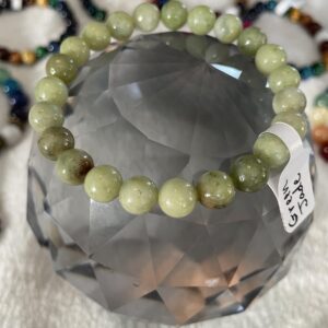 This green Jade bracelet will assist the body by supporting good metabolism, treating the nervous system, eliminating stress, counteracting the effects of depression, and promoting emotional healing, balance, and harmony.