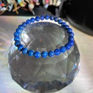 This powerful Lapis Lazuli gemstone bracelet has numerous healing capabilities.